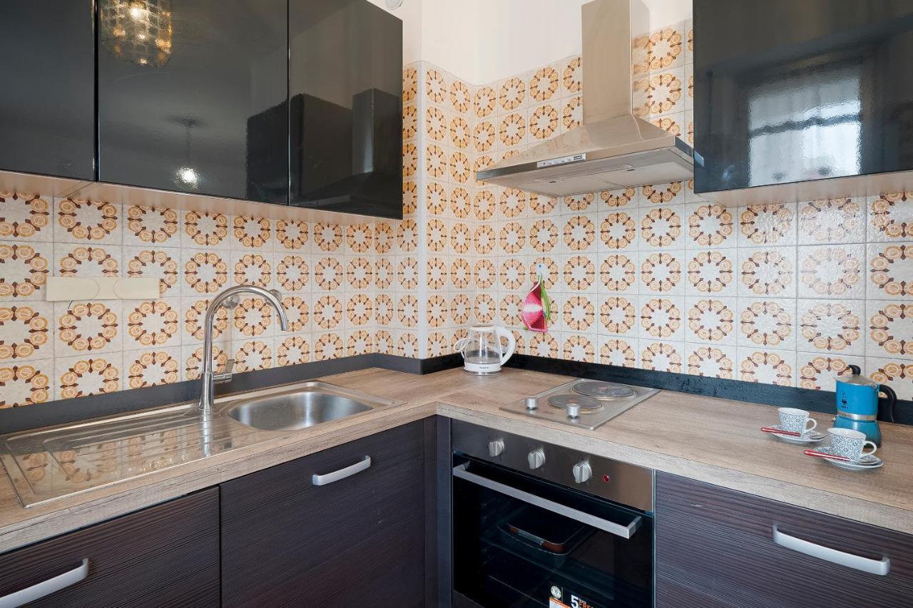 Near The Sea - Wifi And Parking Apartment Ventimiglia Exterior photo
